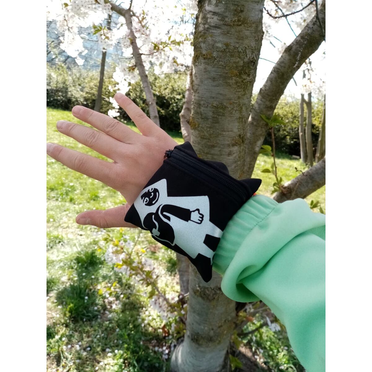 Promaledobrodruhy Dobrodružná kapsička na skipas a poklady